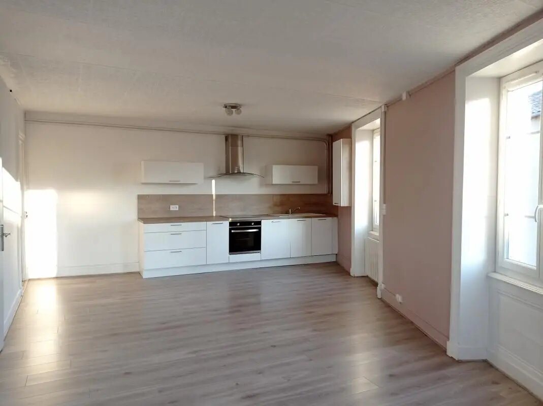 Appartement à louer, 95m², Saint-Etienne-des-Oullières