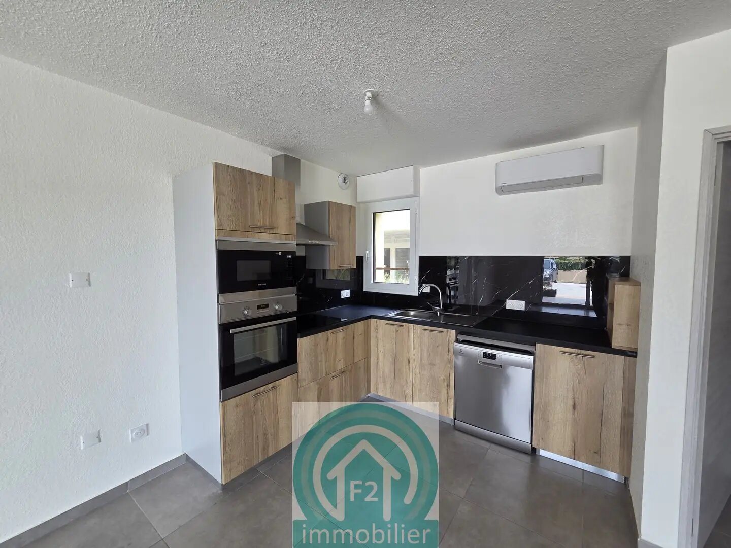 Appartement à louer, 100m², Aléria