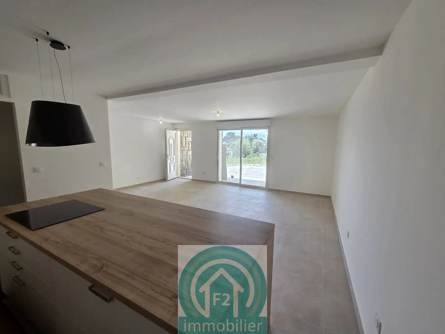 Appartement à louer, 78m², Aléria