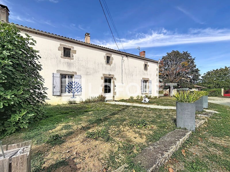 Maison à louer, 137m², Gourgé