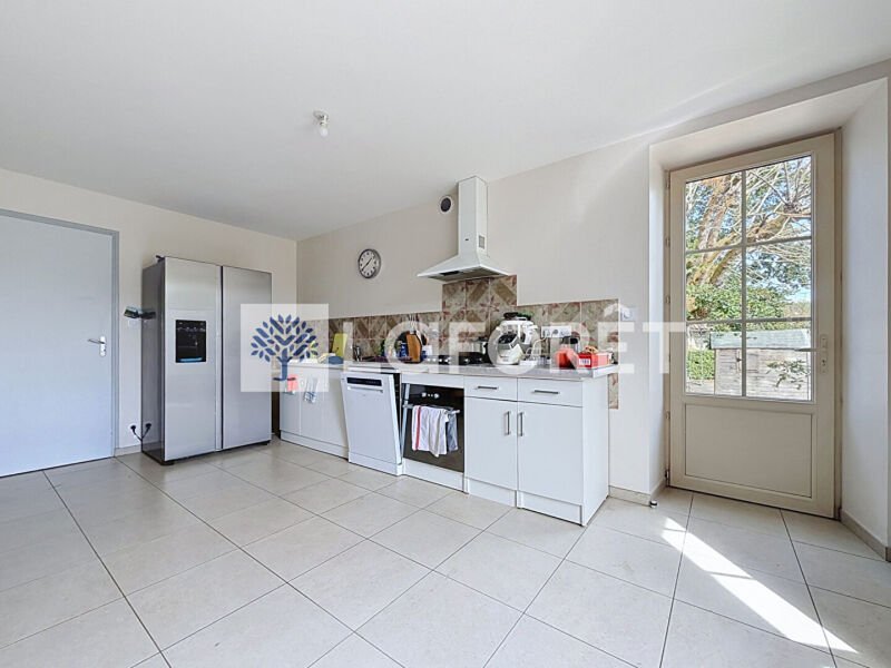 Maison à louer, 137m², Gourgé