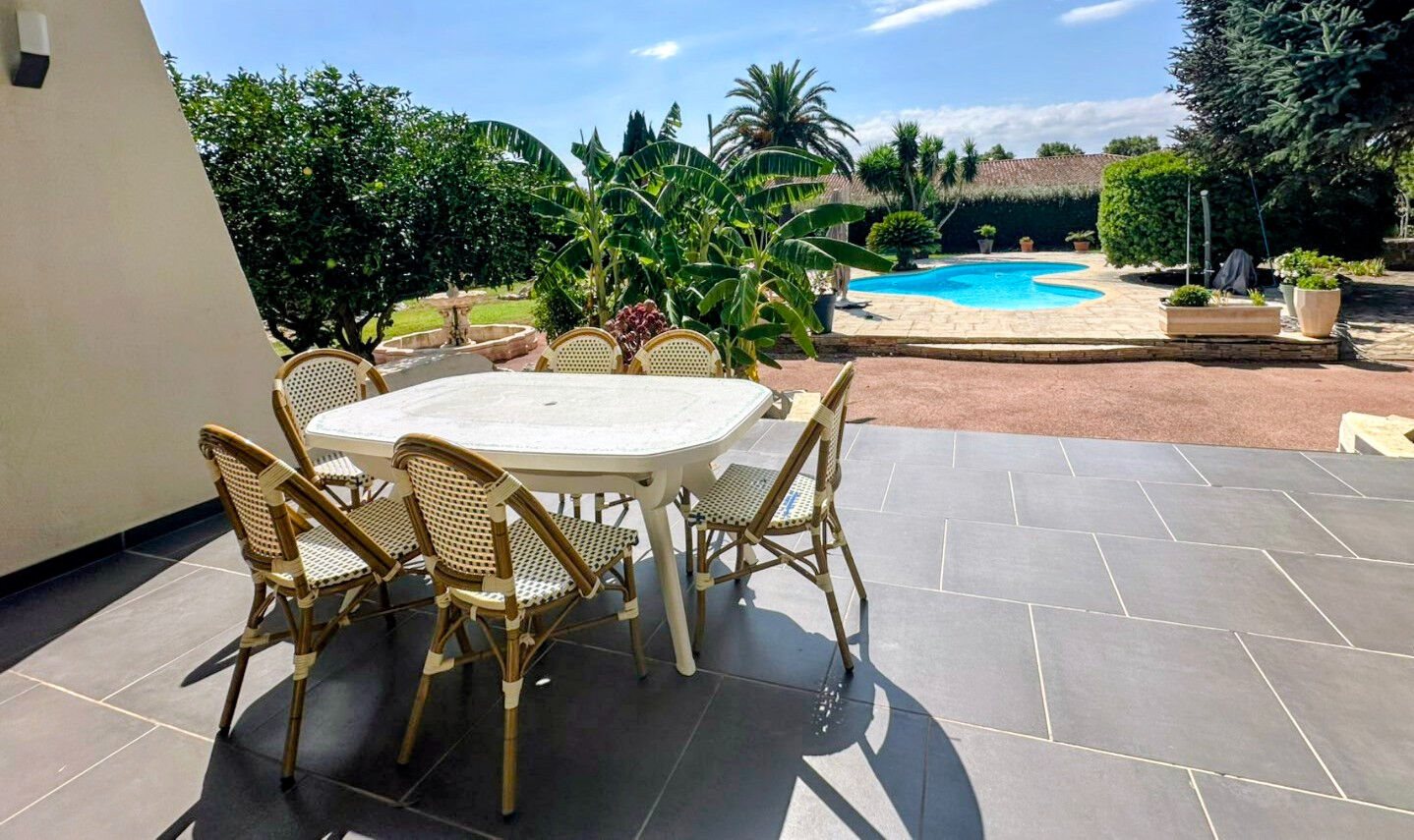 Maison à vendre, 250m², Saint-Estève