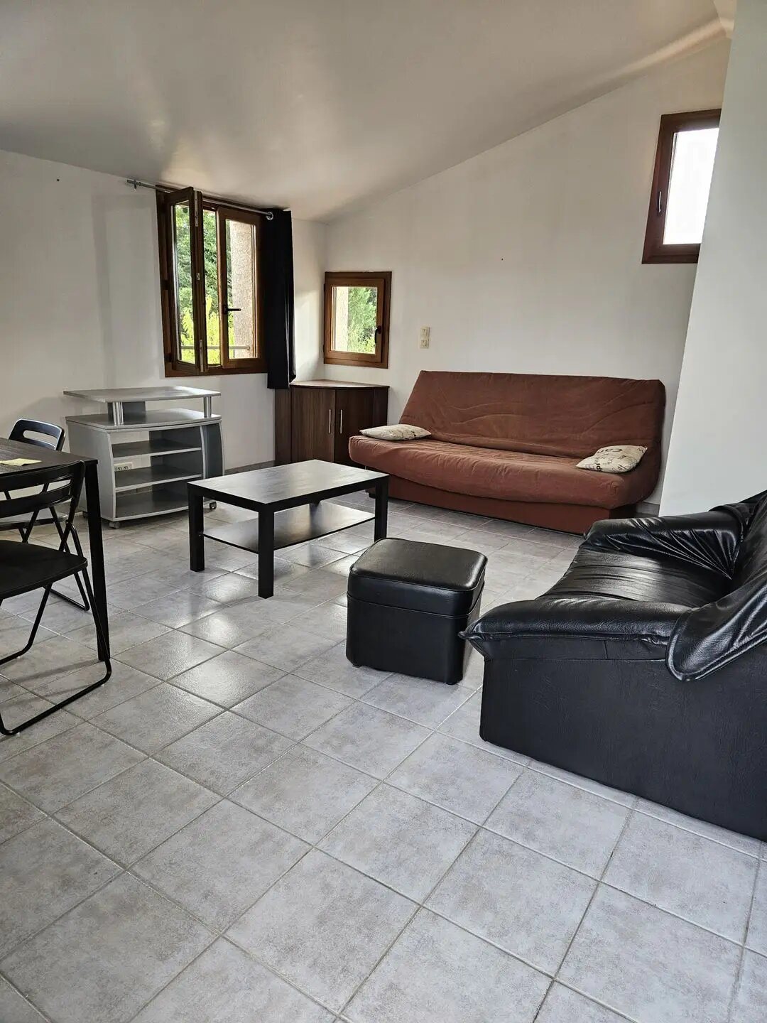 Appartement à louer, 28m², Saint-Martin-de-Londres