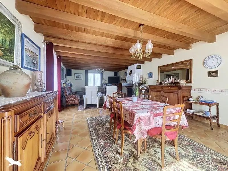 Maison à vendre, 219m², Thiviers
