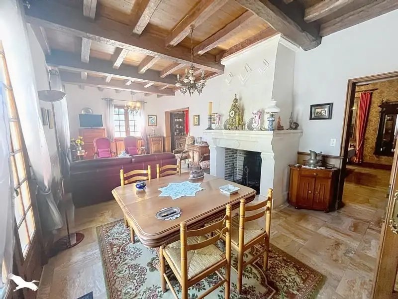 Maison à vendre, 252m², Thiviers