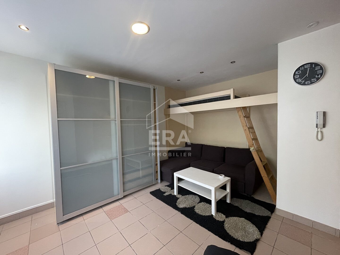 Appartement à louer, 27m², Reims