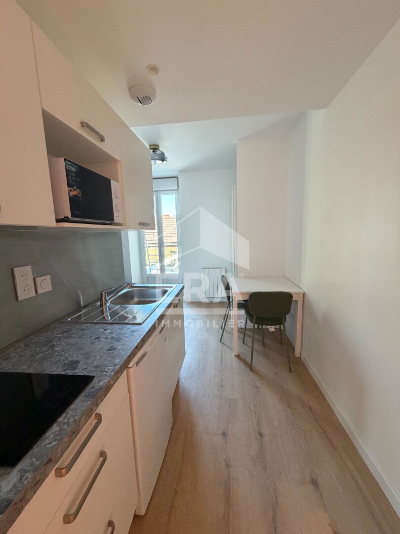 Appartement à louer, 17m², Lons-le-Saunier