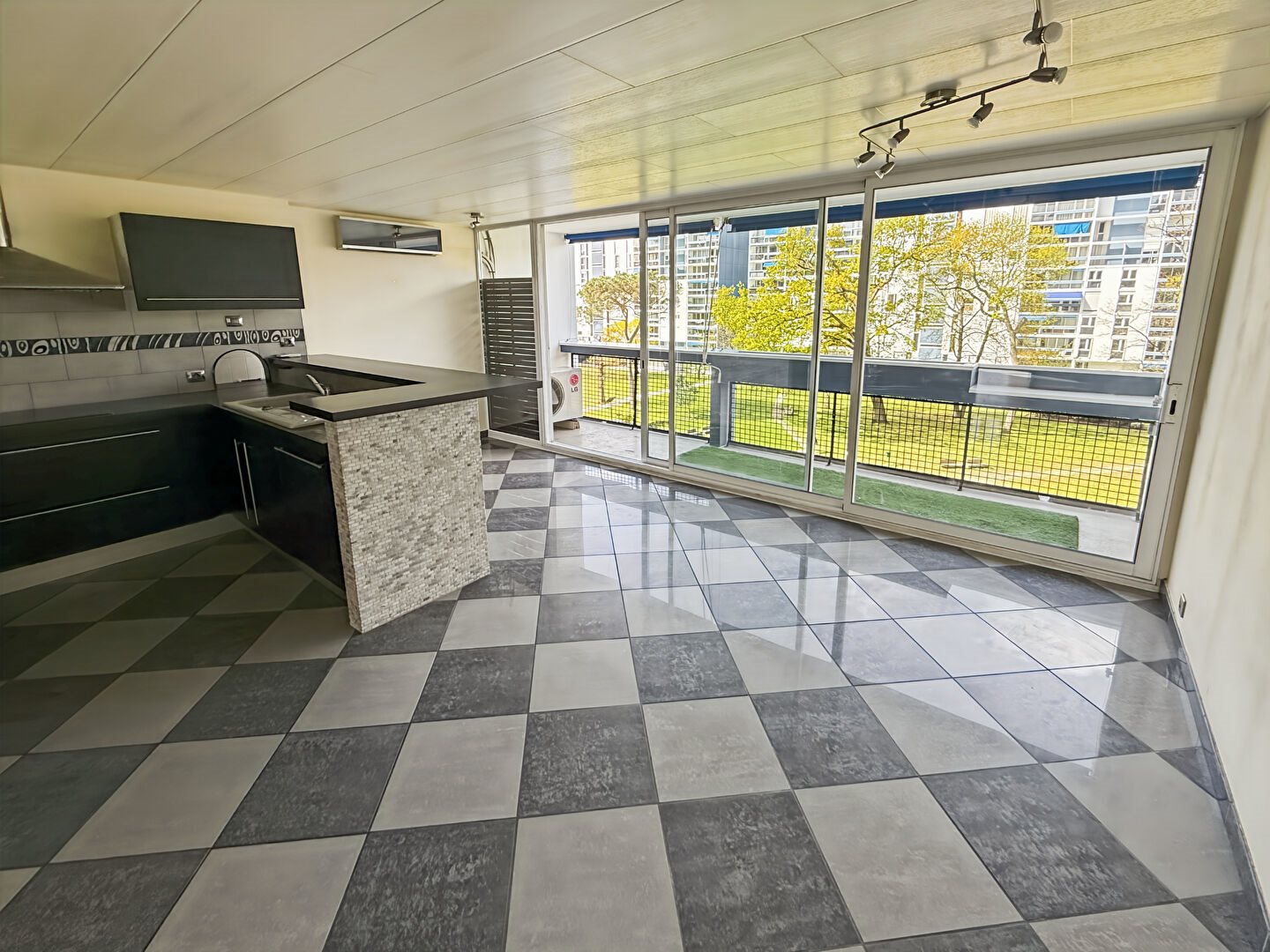 Appartement à louer, 84m², Mérignac