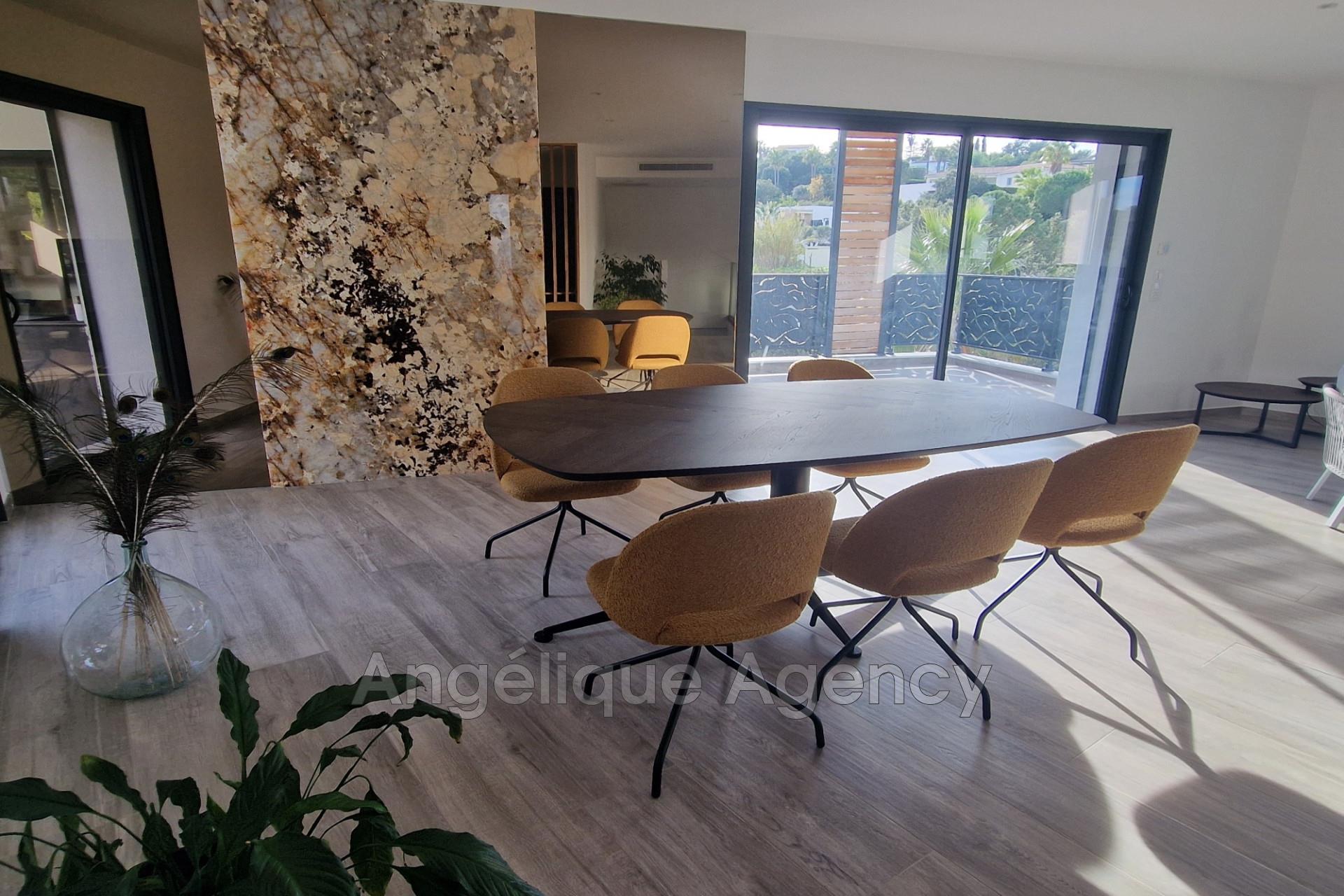 Maison à vendre, 195m², Fréjus