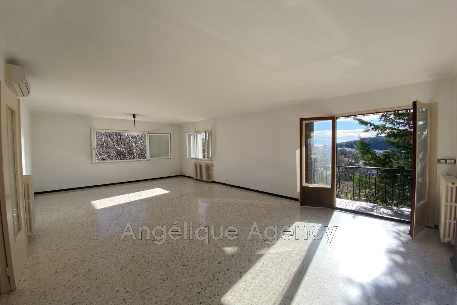 Maison à vendre, 201m², Cagnes-sur-Mer