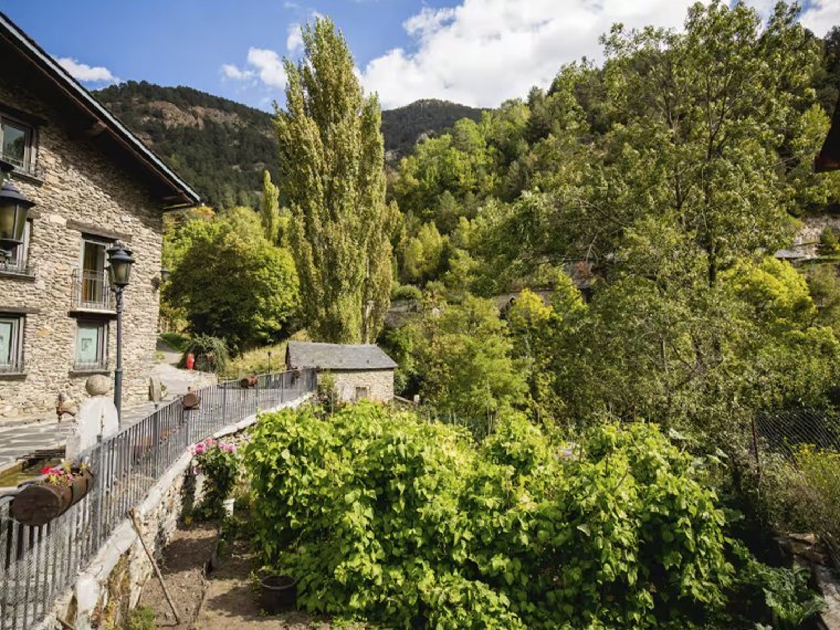 3-bedroom house for sale in Ordino · 3 of 3