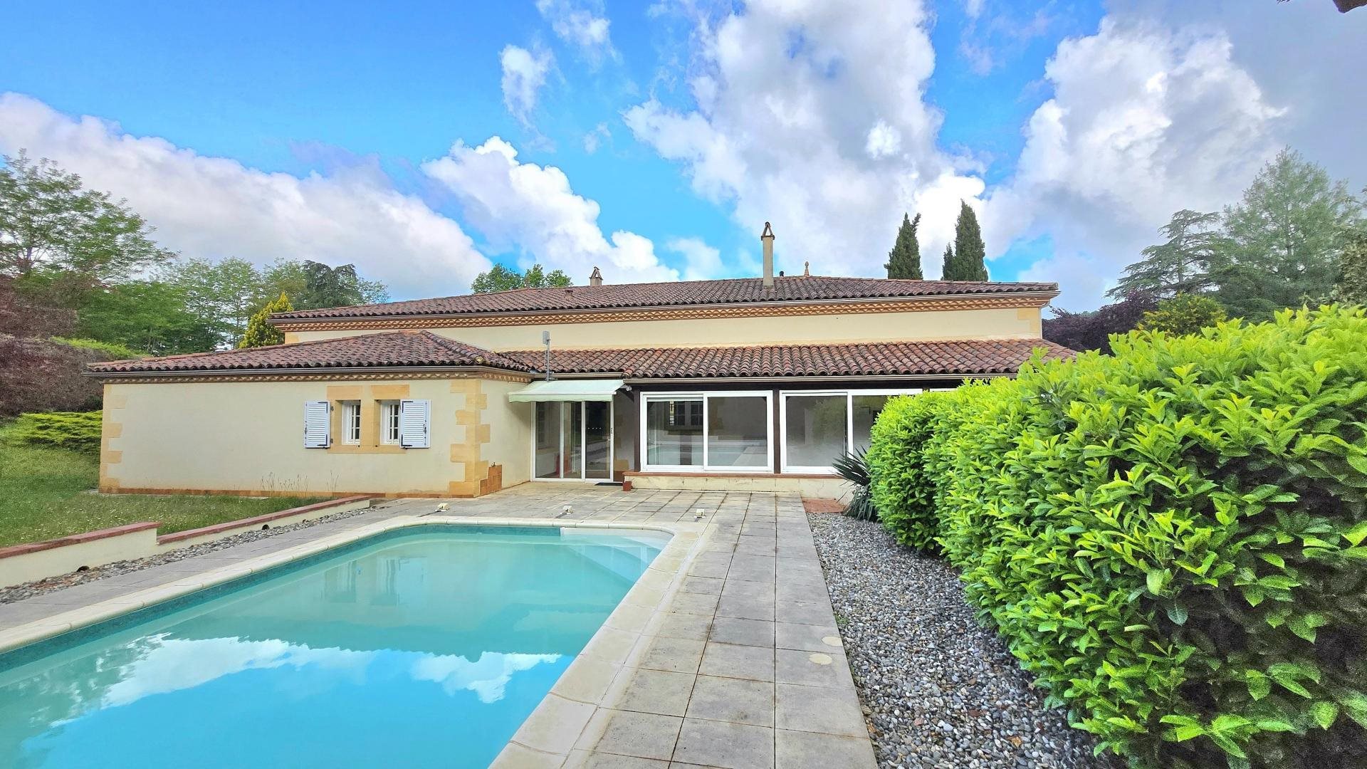 Maison à vendre, 250m², Sauveterre-la-Lémance
