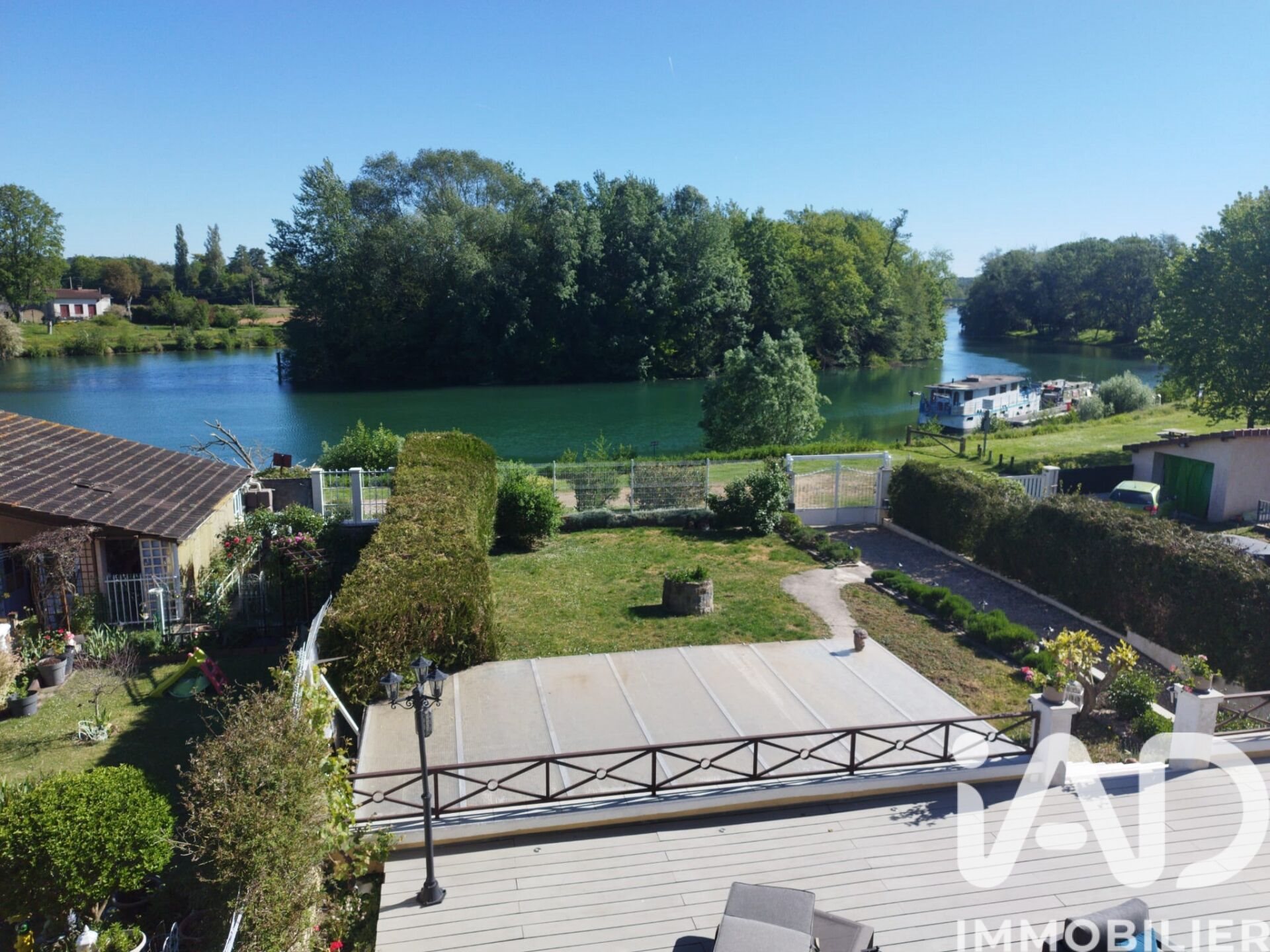 Maison à vendre, 227m², Saint-Jean-les-Deux-Jumeaux