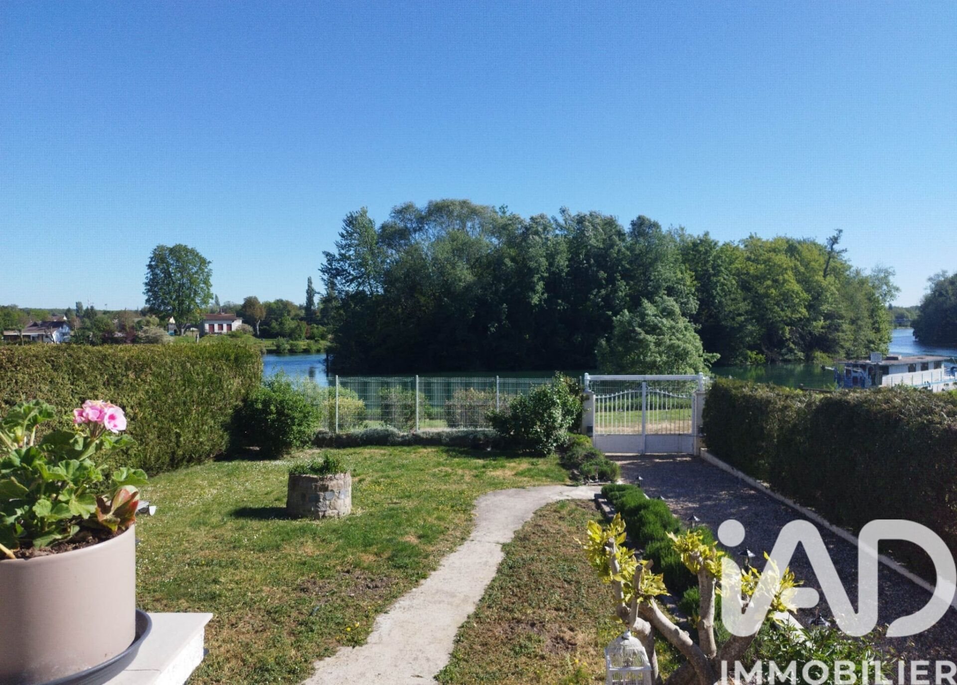 Maison à vendre, 227m², Saint-Jean-les-Deux-Jumeaux