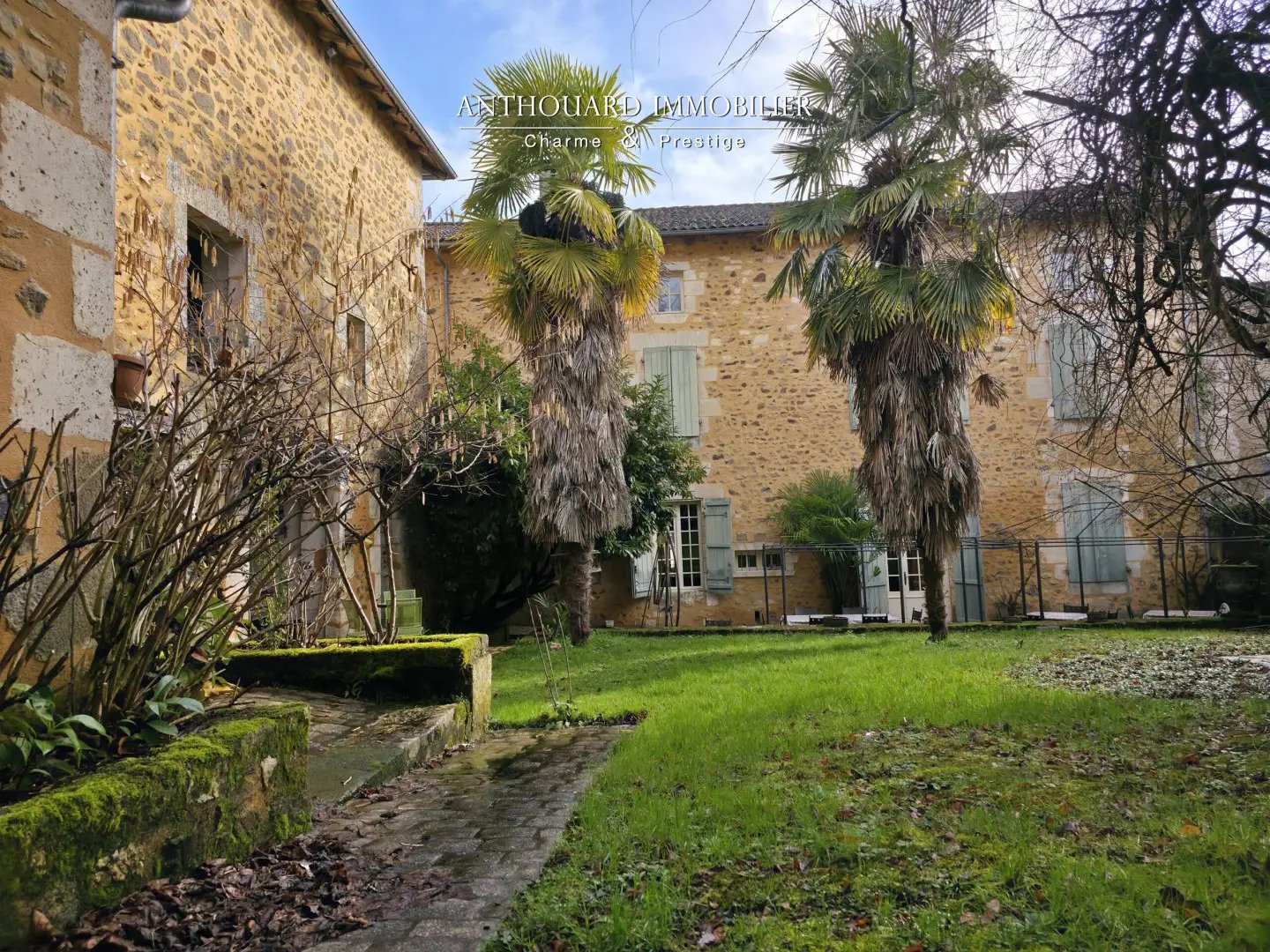 Maison à vendre, 553m², Nontron