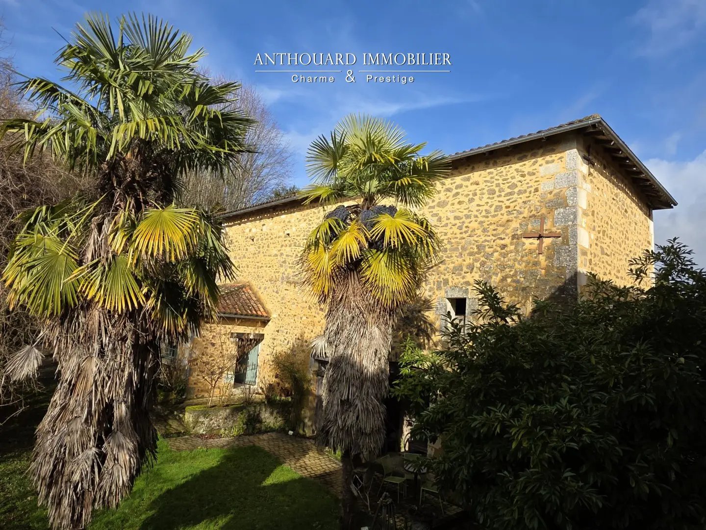Maison à vendre, 553m², Nontron