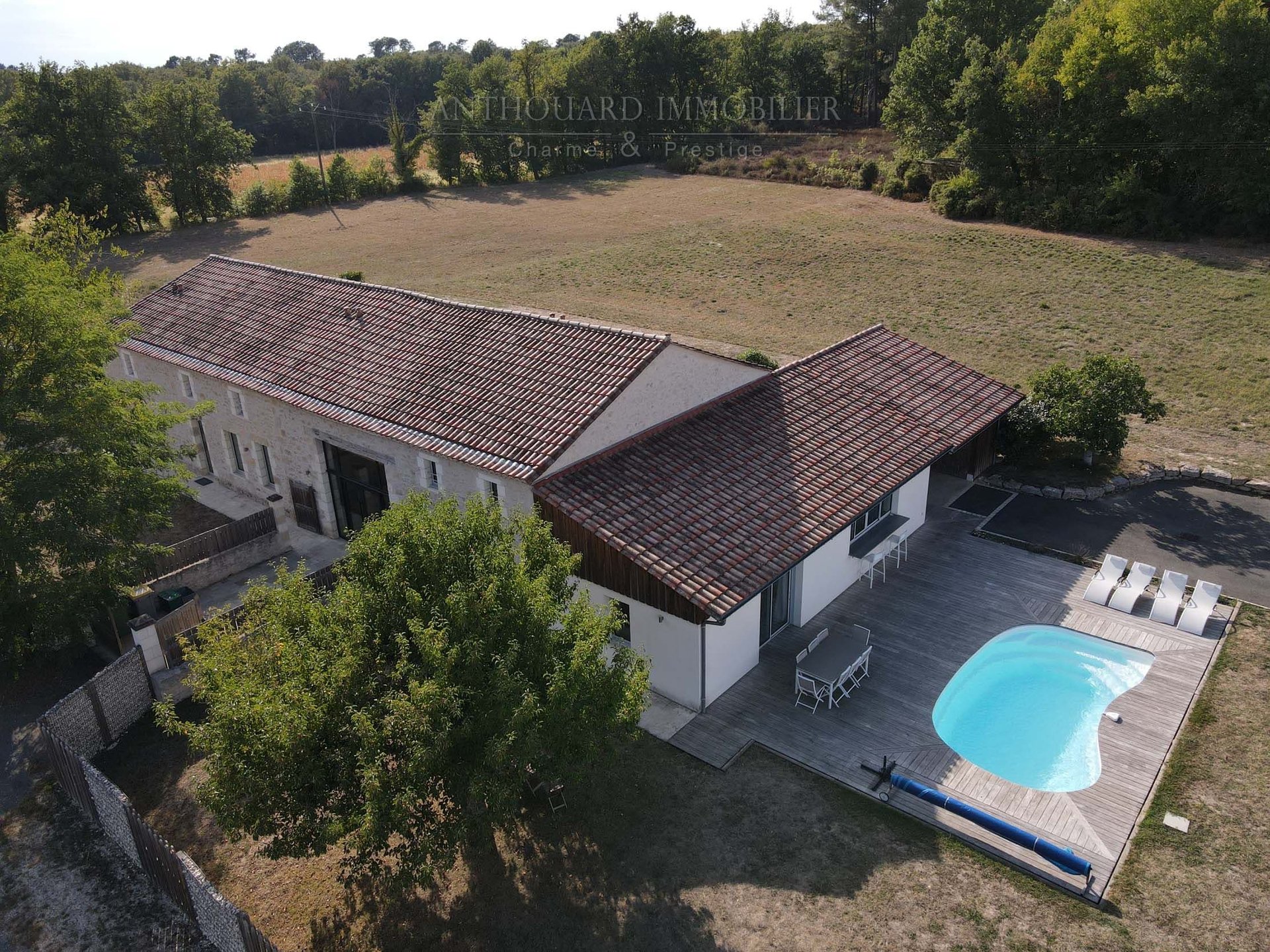 Maison à vendre, 350m², Villefranche-de-Lonchat