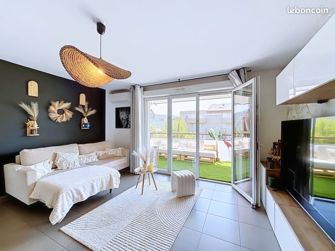 Appartement à vendre, 62m², Carros