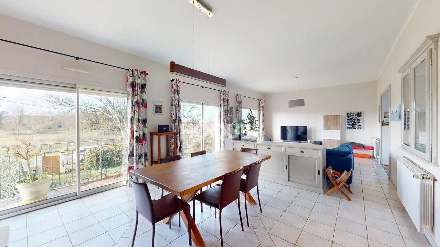Maison à vendre, 226m², Arbanats