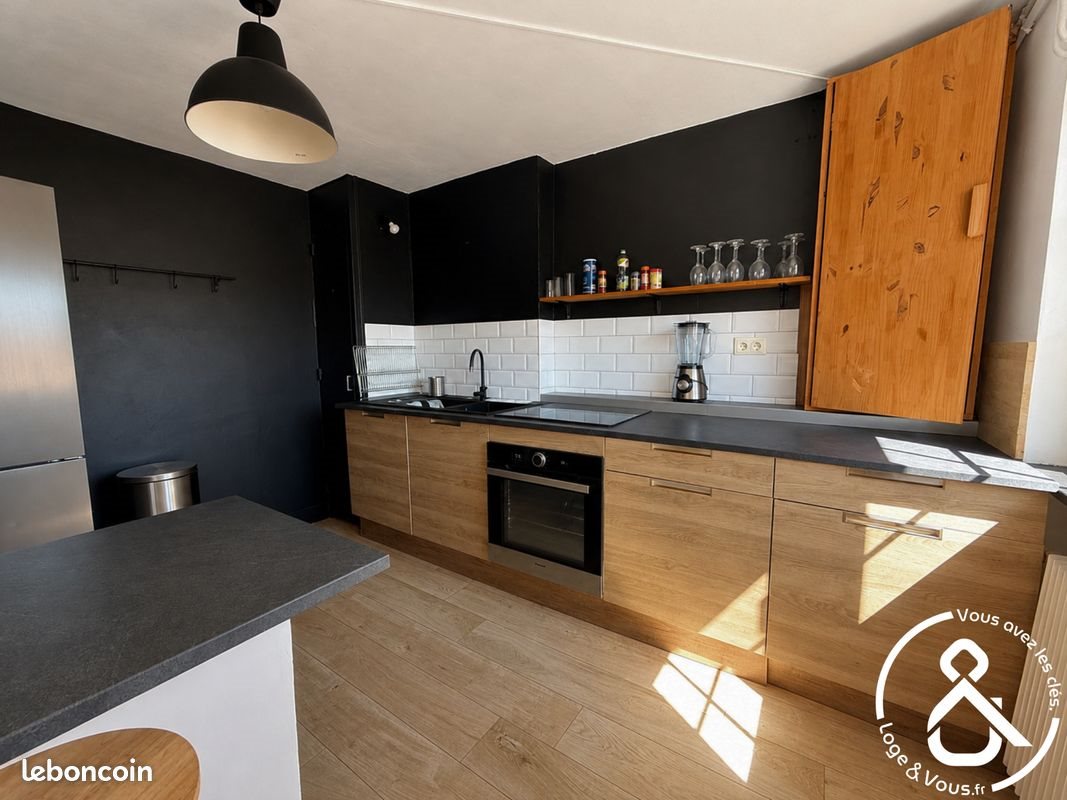 Appartement à louer, 92m², Castres