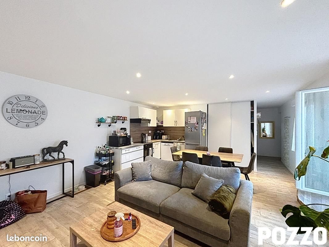 Appartement à louer, 61m², Le Molay-Littry