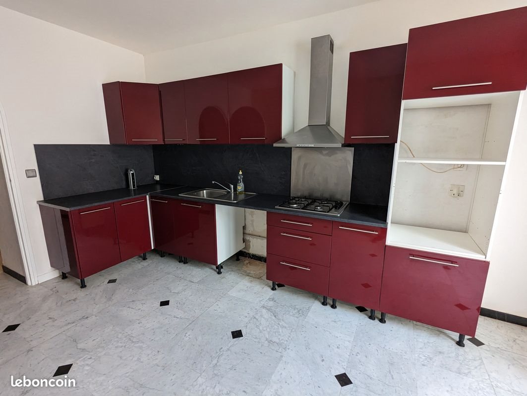 Maison à louer, 122m², Bessan