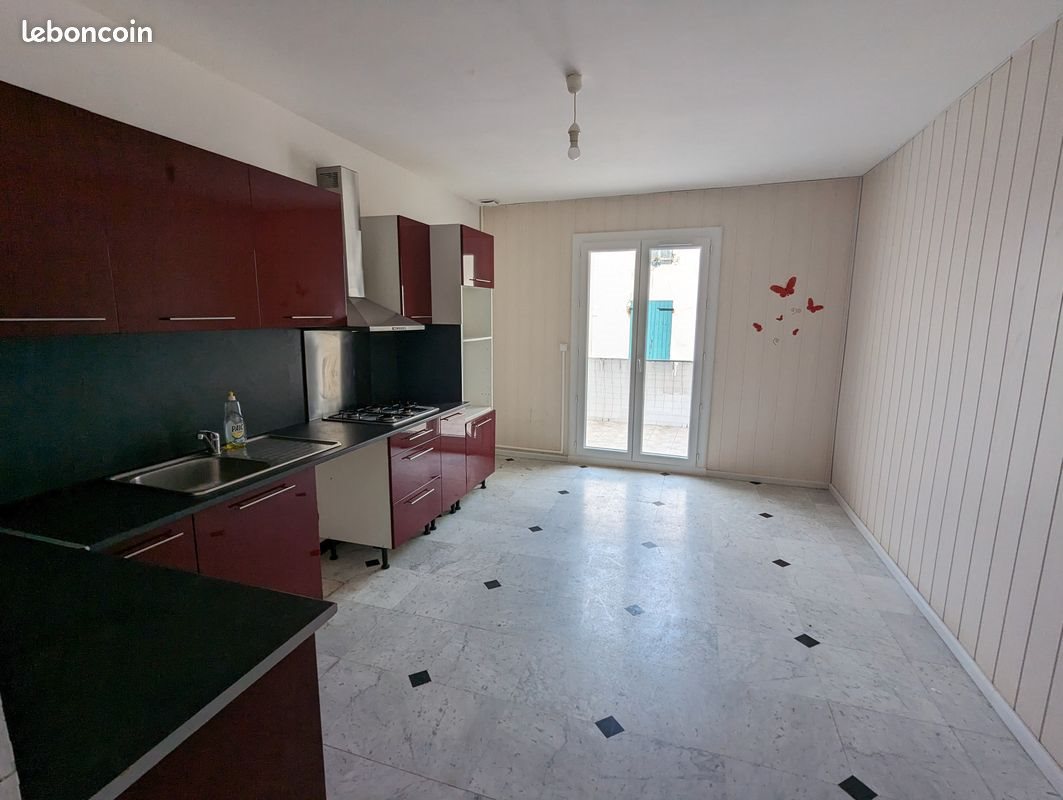 Maison à louer, 122m², Bessan
