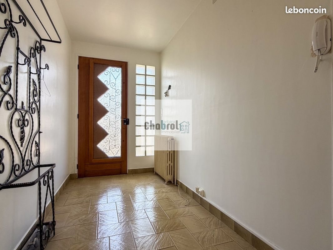 Maison à louer, 103m², Bury