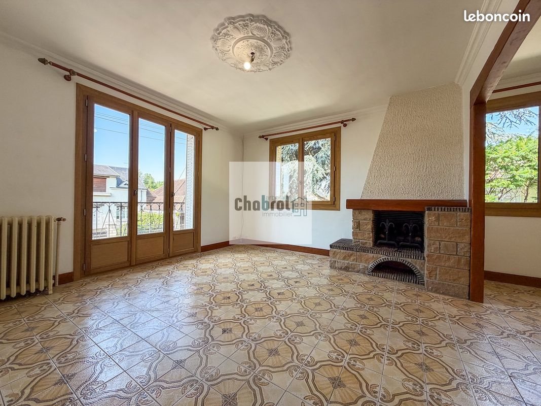 Maison à louer, 103m², Bury