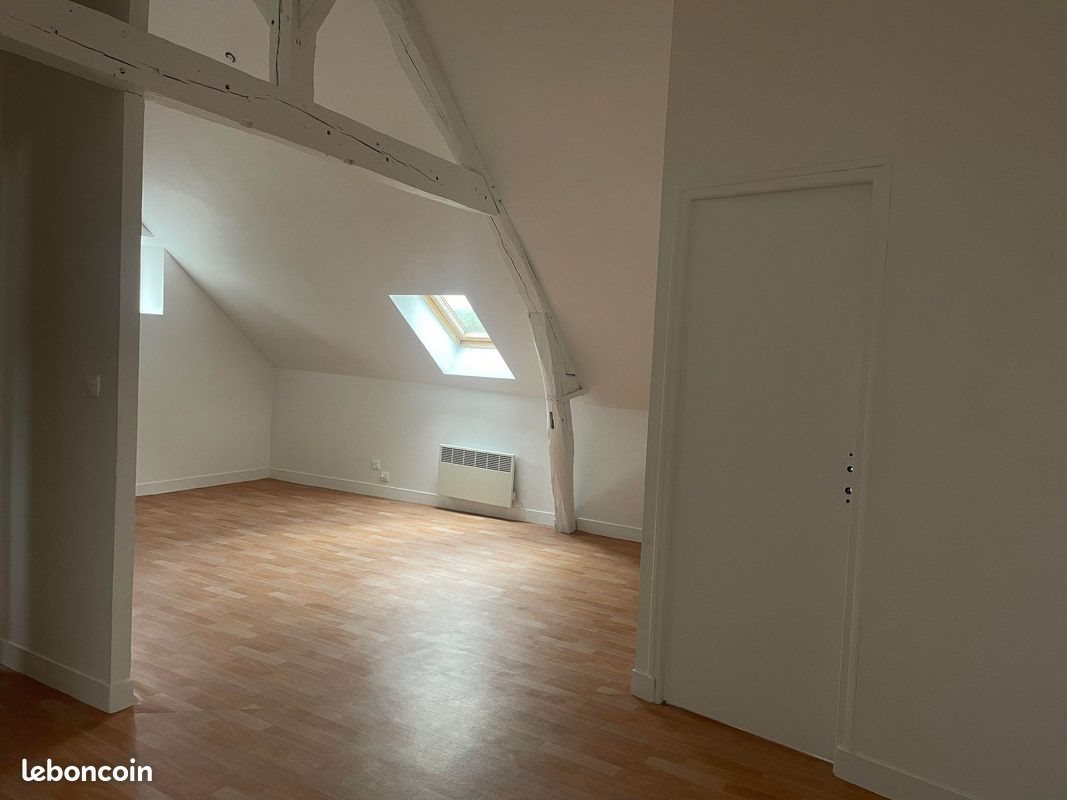 Appartement à louer, 65m², Cires-lès-Mello