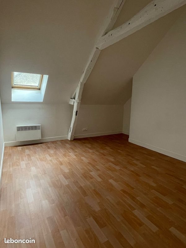 Appartement à louer, 65m², Cires-lès-Mello