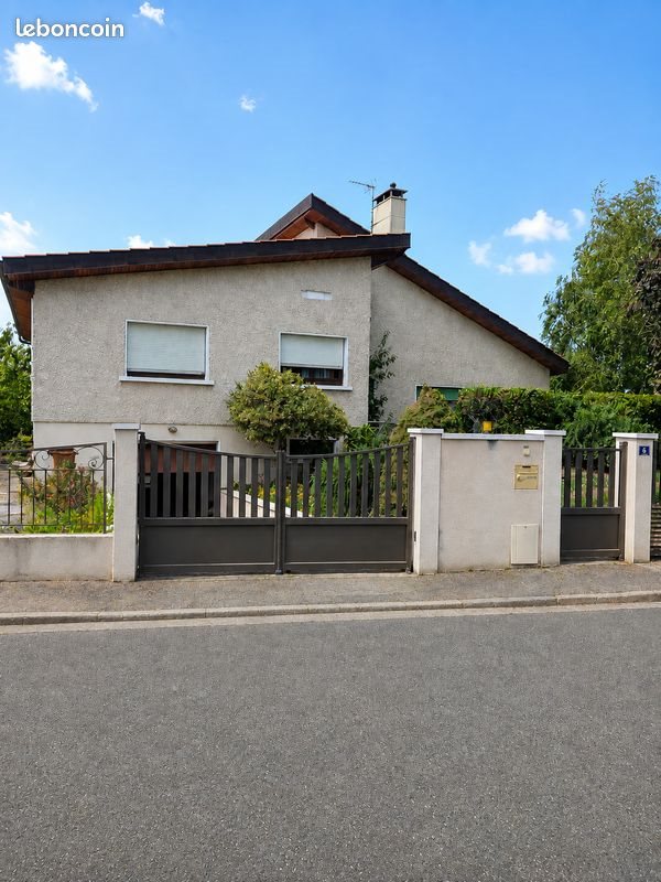 Maison à louer, 137m², Genas
