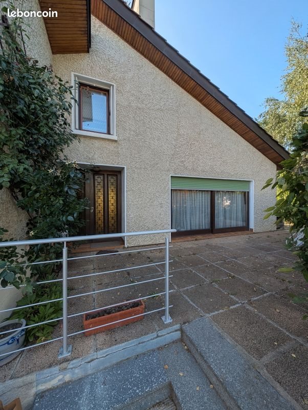 Maison à louer, 137m², Genas