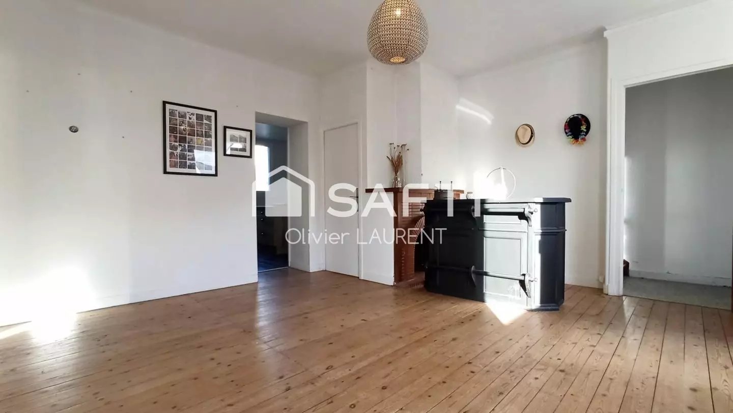 Maison à vendre, 176m², Trélévern
