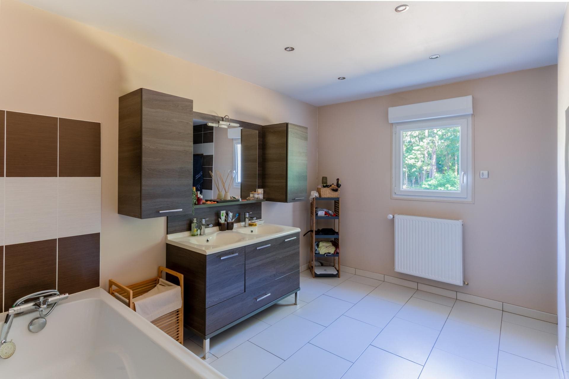 Maison à vendre, 170m², Roézé-sur-Sarthe