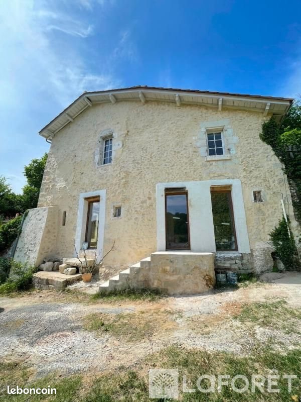 Maison à vendre, 122m², Bussac
