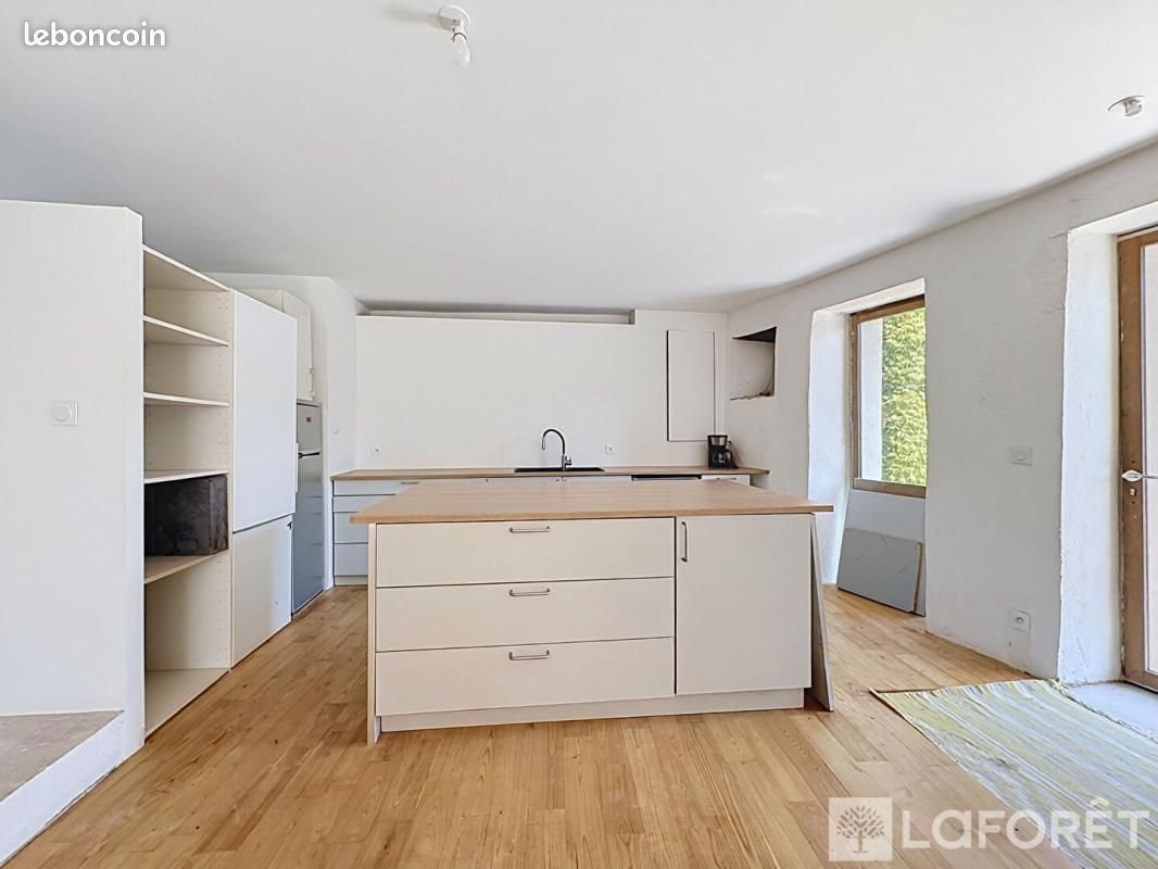 Maison à vendre, 122m², Bussac