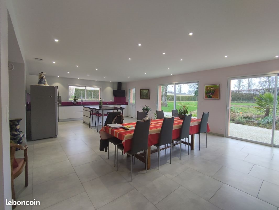 Maison à vendre, 248m², Cures