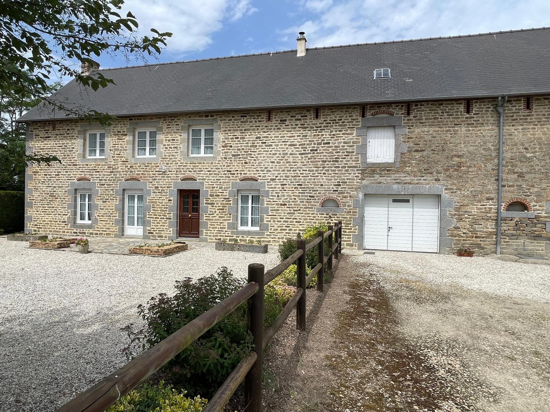 Maison à vendre, 149m², Aron