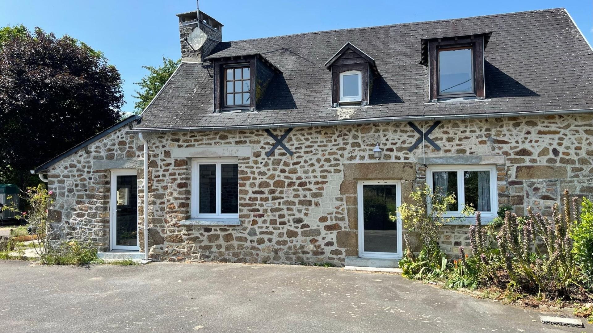 Maison à vendre, 111m², Saint-Georges-Buttavent