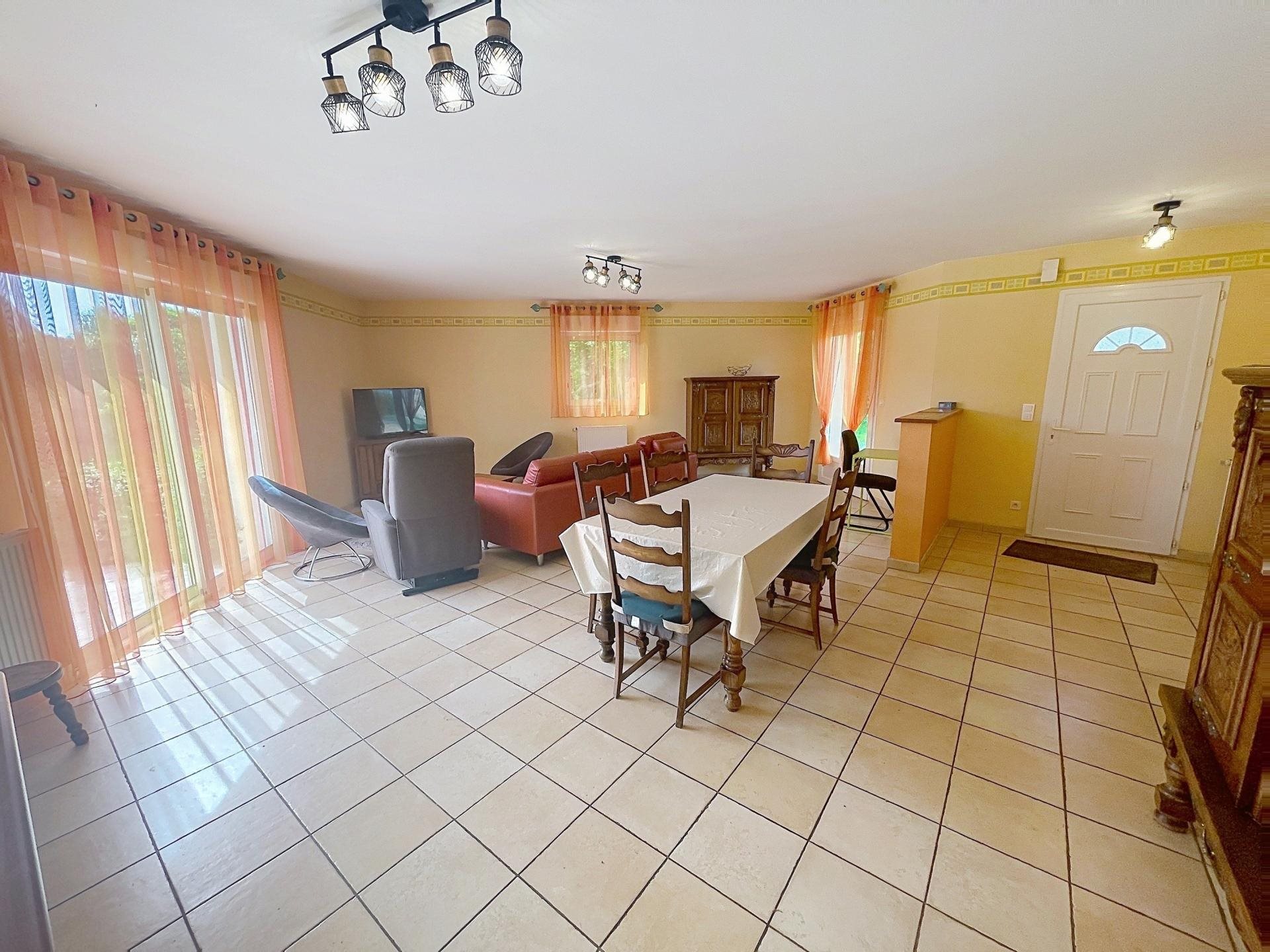 Maison à vendre, 118m², Commer