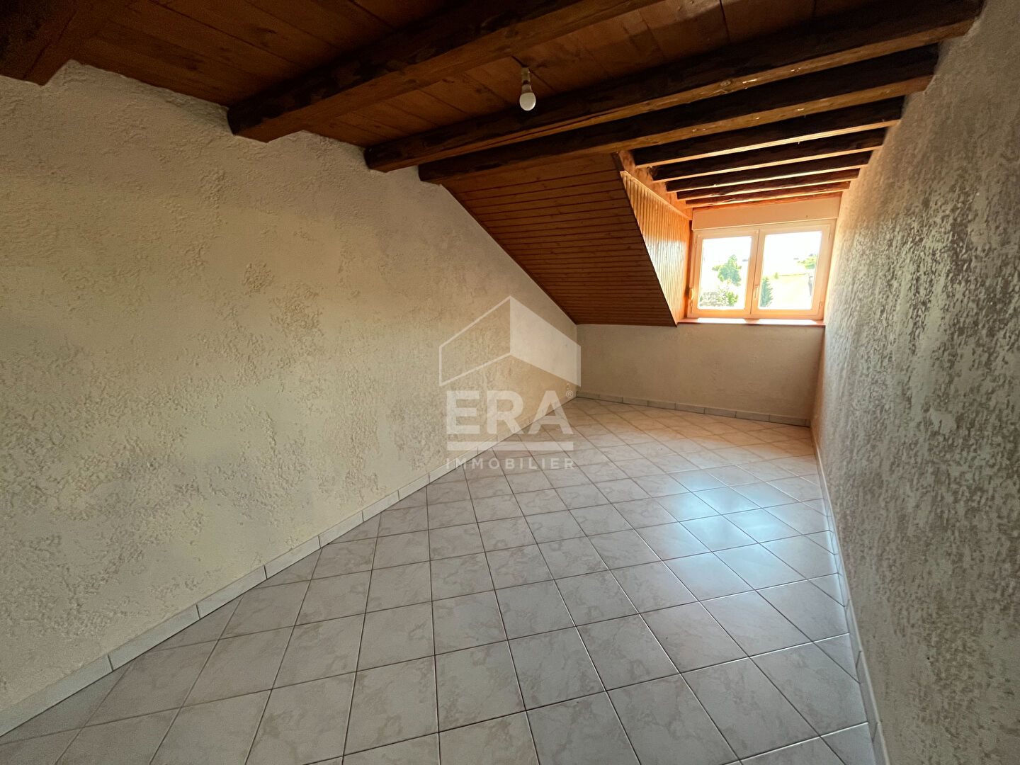 Appartement à louer, 134m², Avoudrey