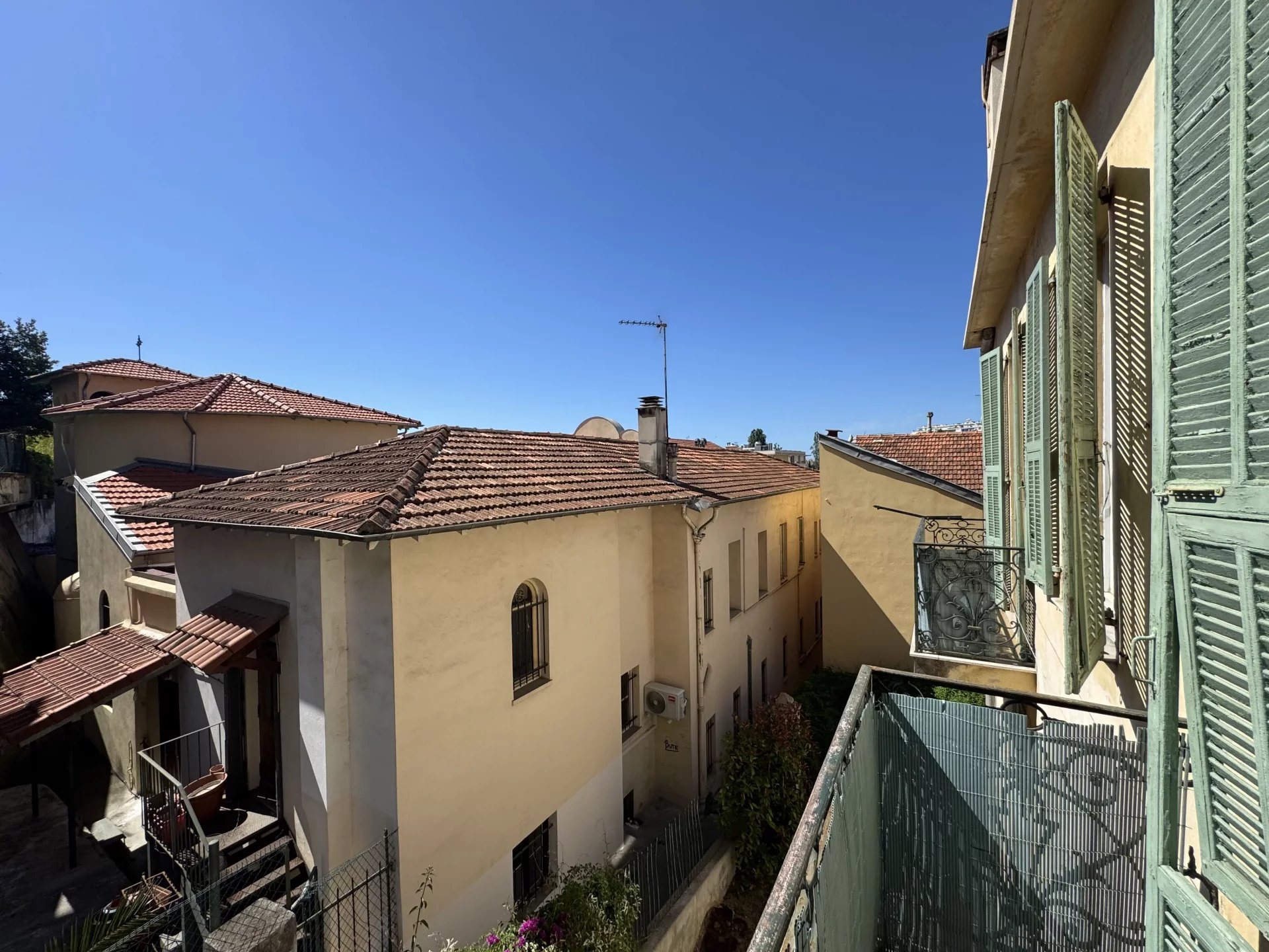 Nice - Magnan - 3-Room Apartment to Renovate, Nice (06000) – neighborhood Madeleine Robiony