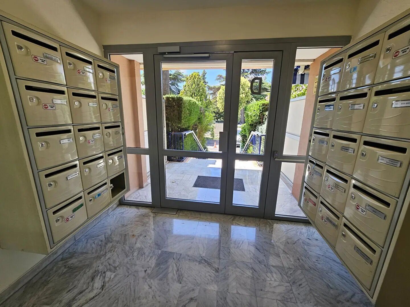 Appartement à louer, 64m², Antibes