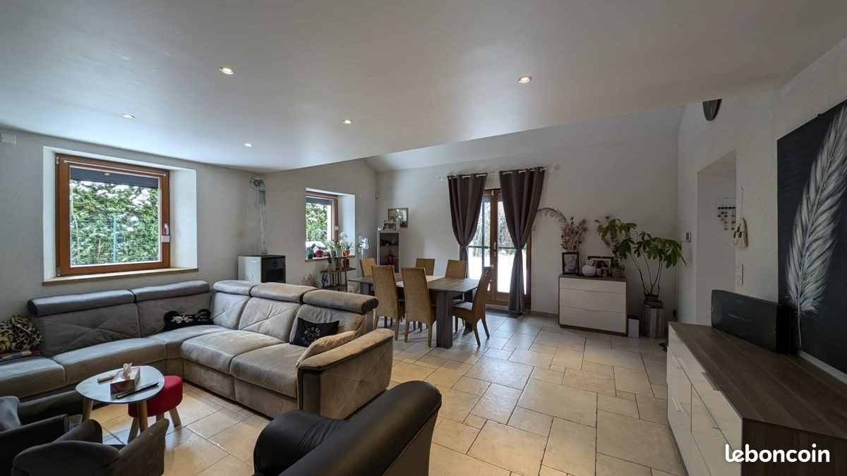 Maison à vendre, 211m², Métabief