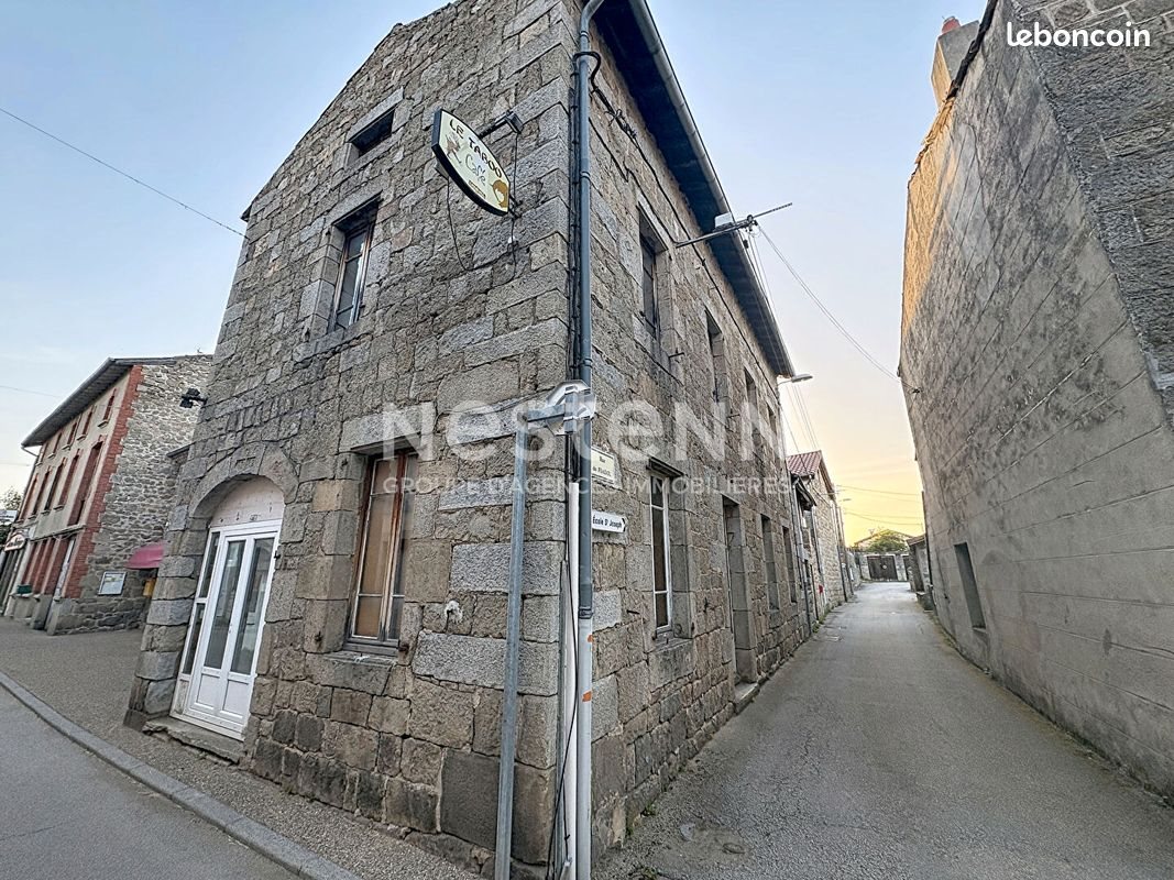 Maison à vendre, 226m², Grazac