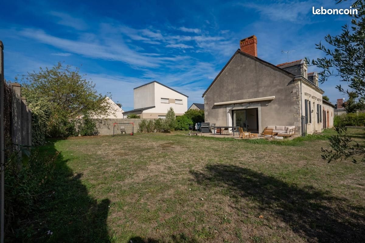 Maison à vendre, 170m², Soulaire-et-Bourg