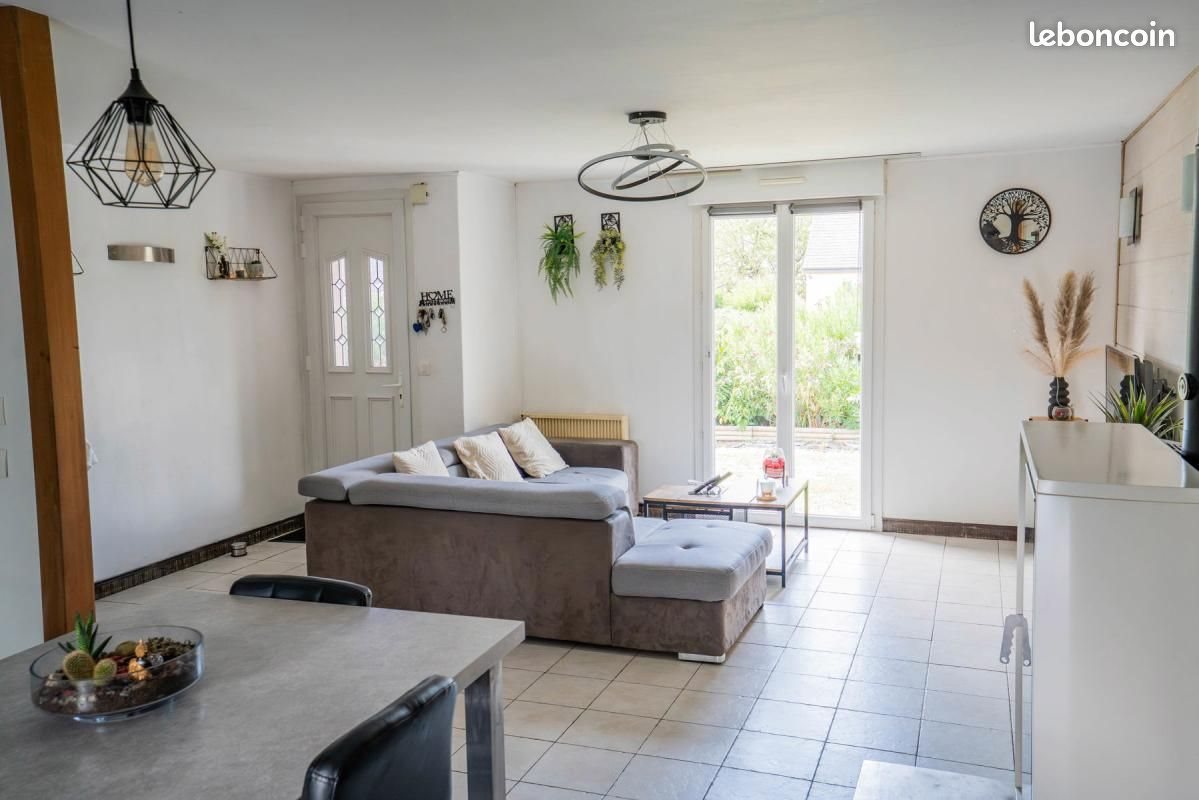 Maison à vendre, 110m², Bécon-les-Granits