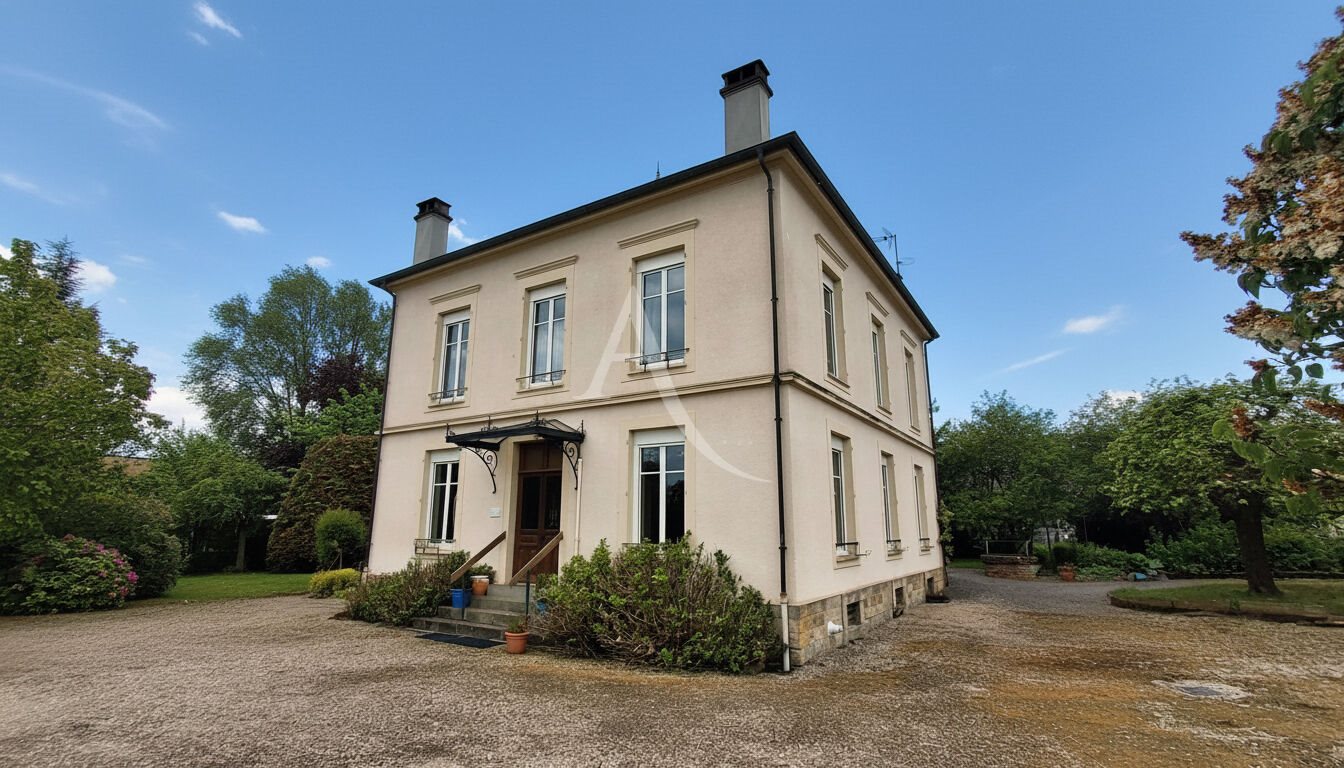 Maison à vendre, 195m², Uxegney