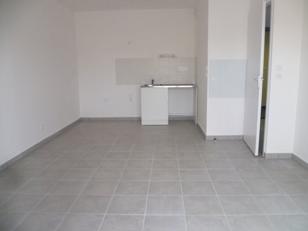 Appartement à louer, 41m², Canohès